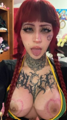 Fuxxia Petite