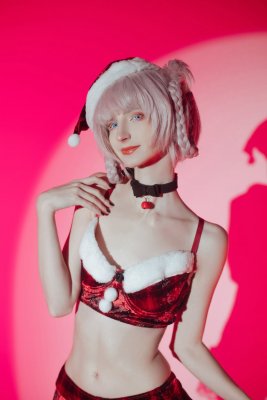 Holly White Photo #101