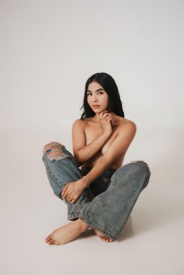 Ariia_Blaze Photo #8