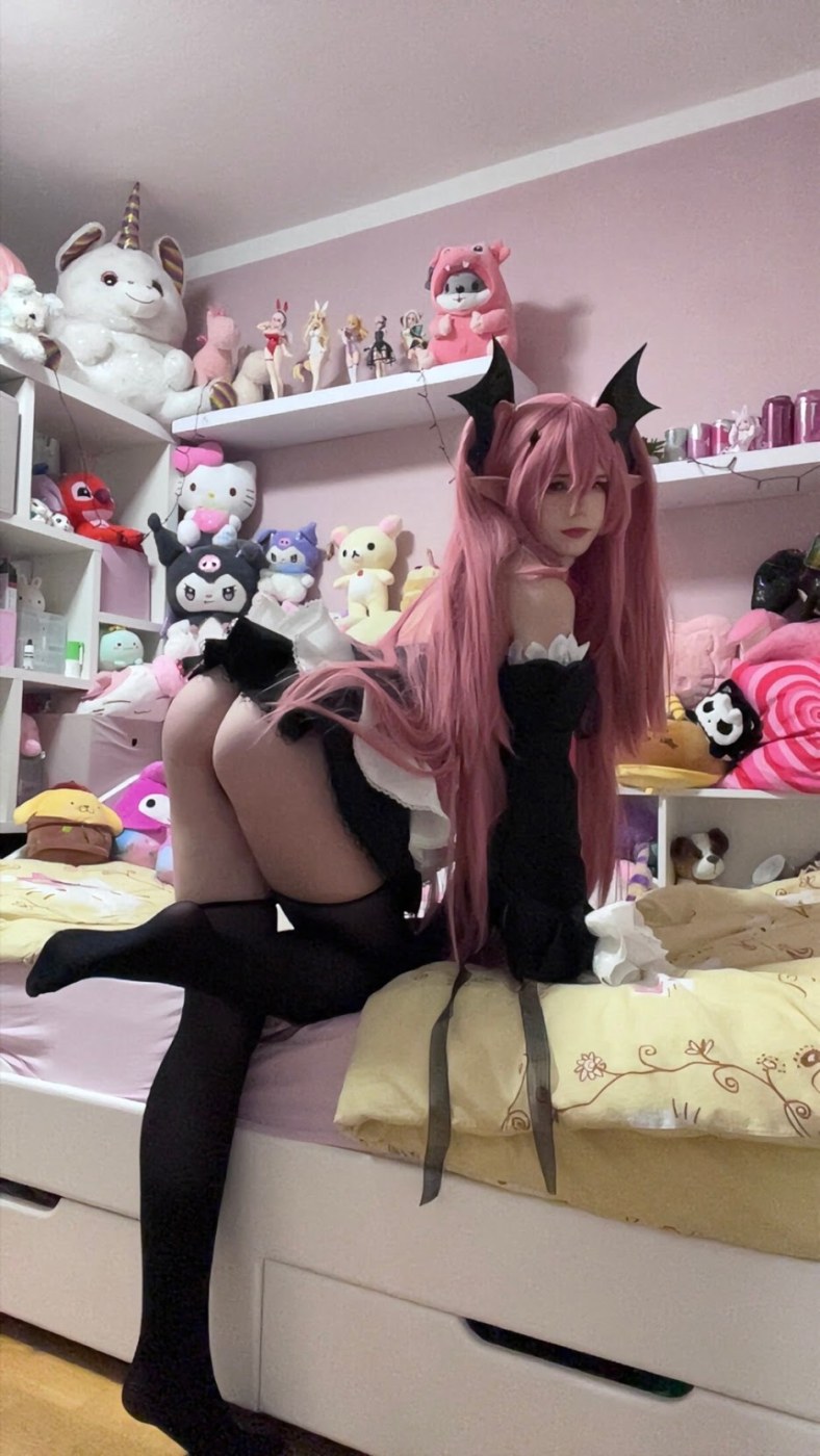 Isii.cos Photo #2