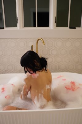 queenkalinxxx