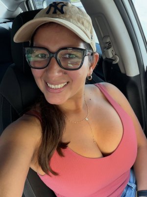 Dariana Lopez Photo #2