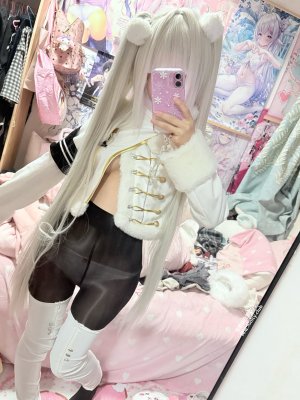 More_loveai Photo #2