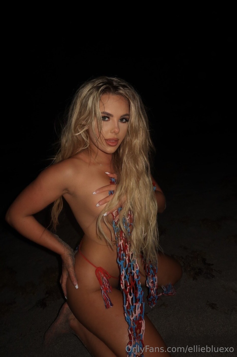 Ellie Blue Photo #102