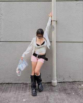 angellytl_ Photo #2