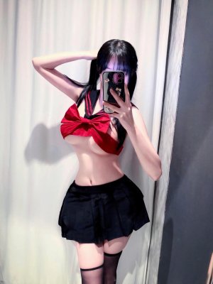 bani32_ay_ Post #1