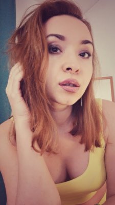 Oneartsygirl Photo #10