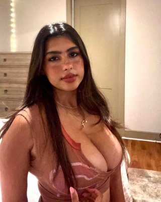 Sunya Siddiqui Photo #5