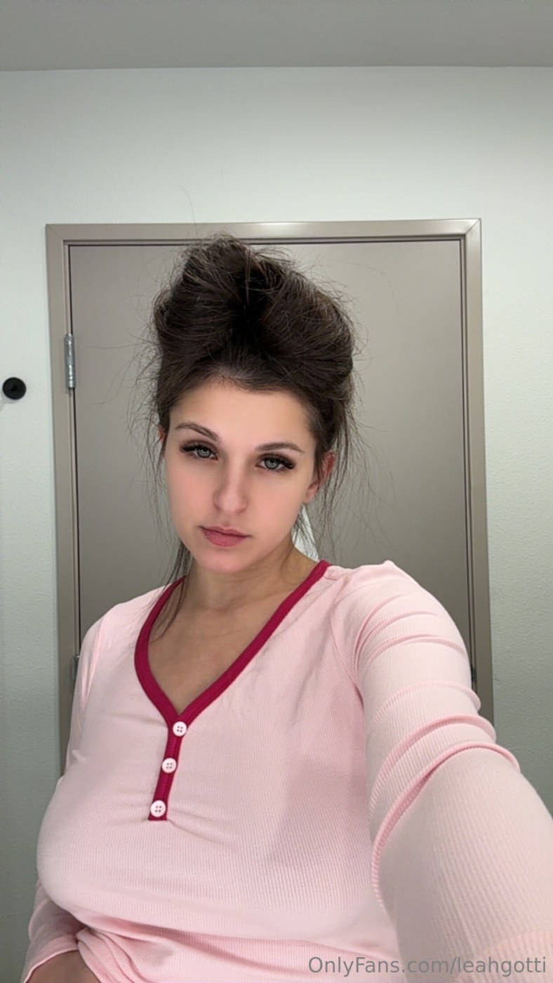 Leah Gotti Photo #498