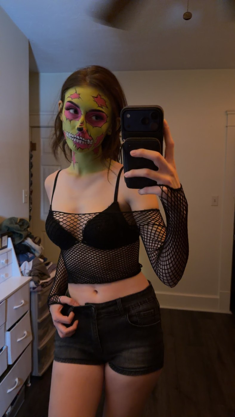 Soggyalien22 Photo #236