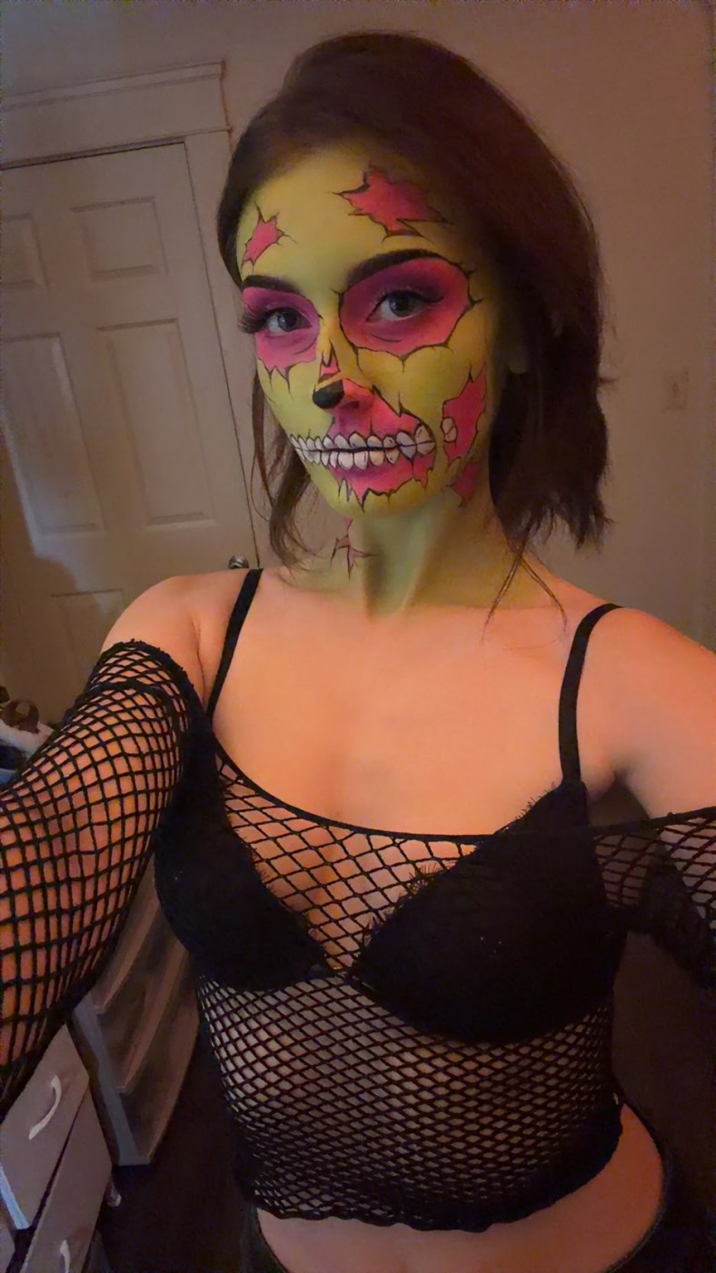 Soggyalien22 Photo #238