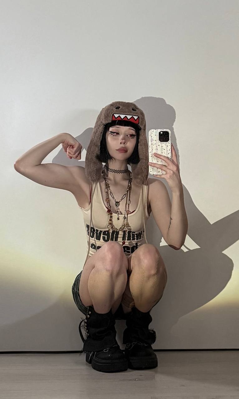Zira Merz Photo #89