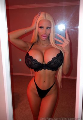 Alicia Amira Photo #57