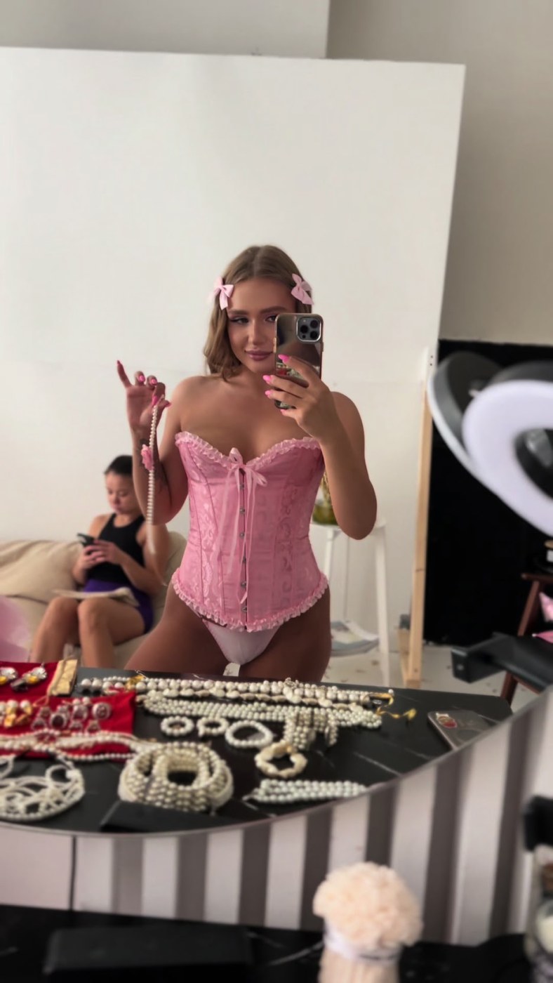 Diana Khomyk Photo #76