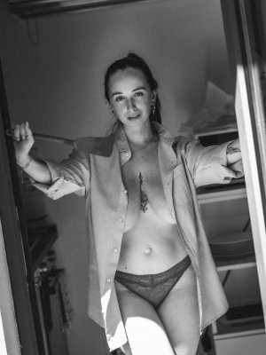 francesca moncherie Photo #7