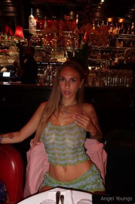 Angel Youngs Photo #697