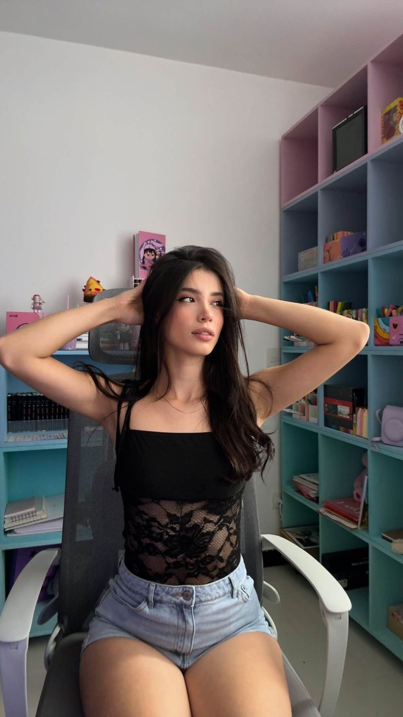 Luisa Valencia Photo #146