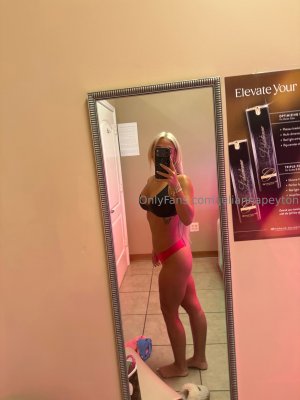 Julianna Peyton Photo #48