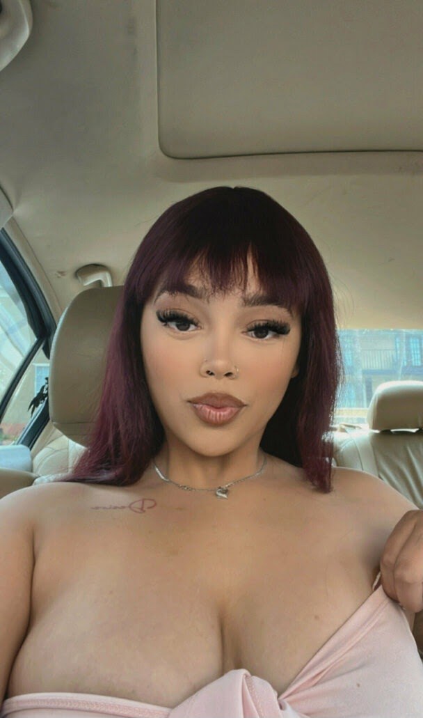 Nina Eve Photo #1