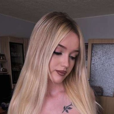 angelaxst