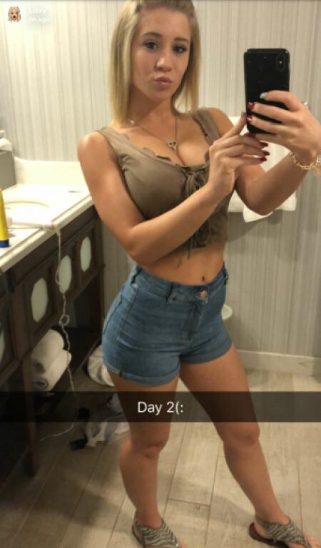 Lizzy Wurst Photo #9