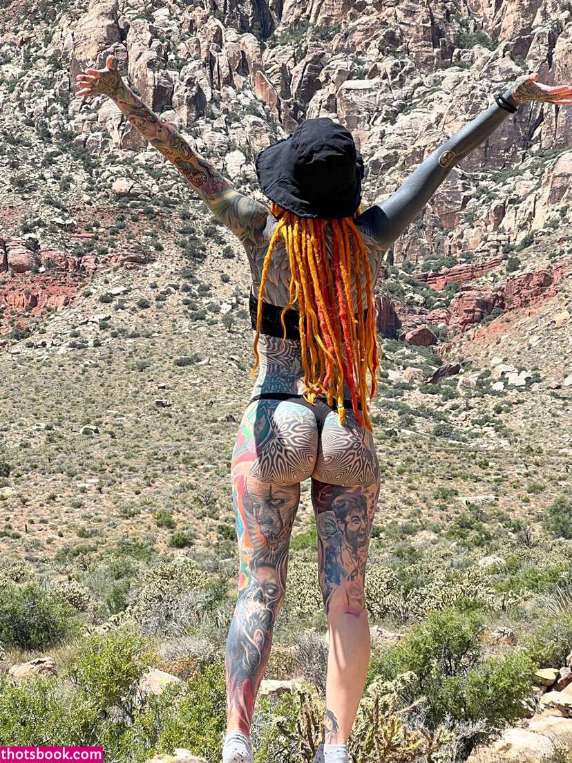 Lena Scissorhands Photo #14