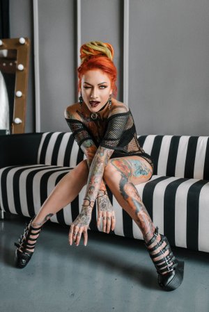 Lena Scissorhands Photo #22