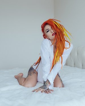 Lena Scissorhands Photo #35