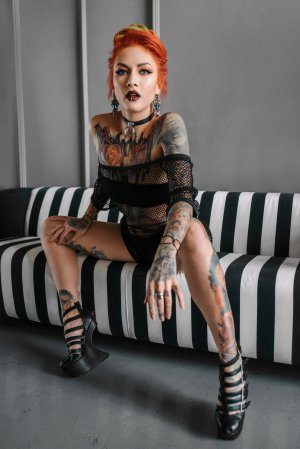 Lena Scissorhands Photo #49