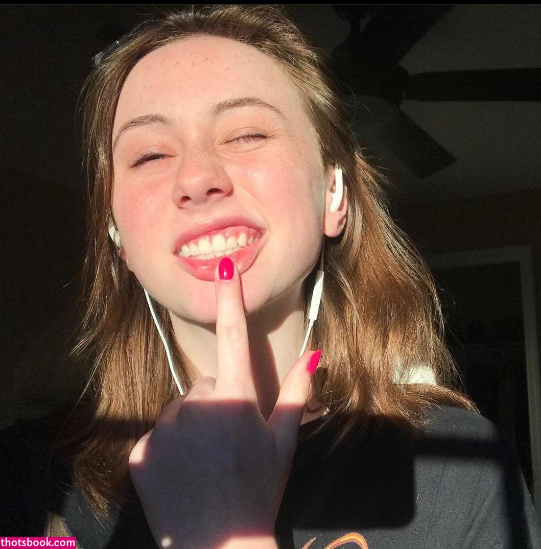 Katiebuggyboo Photo #10