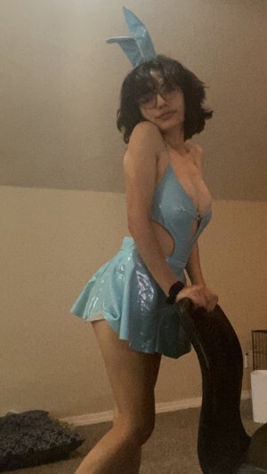 Theemeraldellie Photo #2