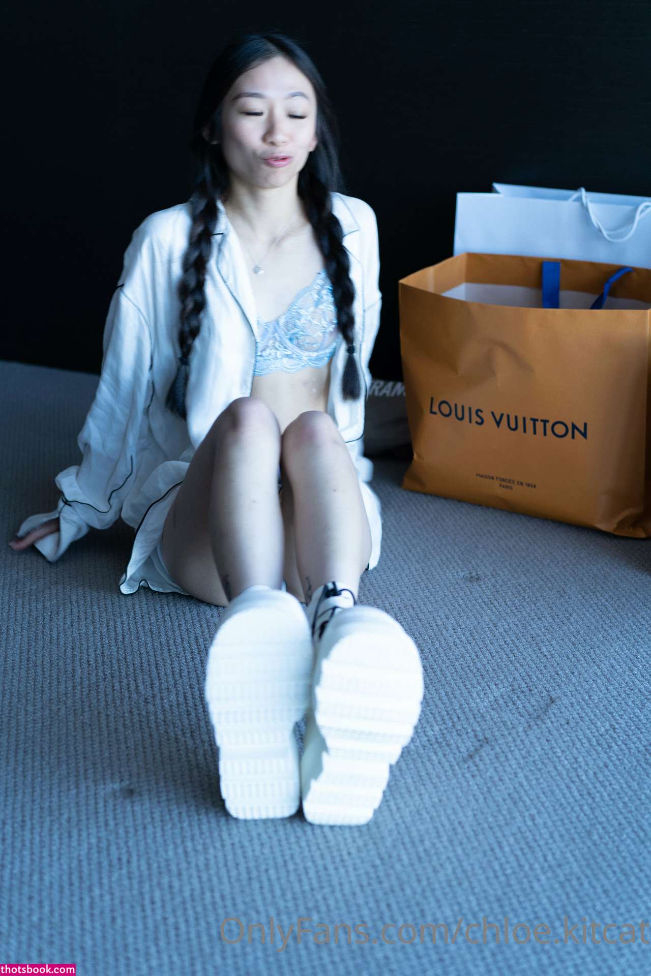 Chloekitcat Photo #70