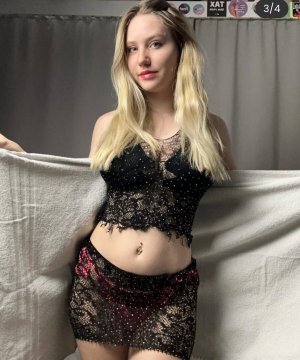 Gewoonalicia aka  alicialeijten Photo #8