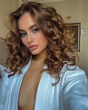 Ayaksvehchsrob Anilegna Photo #108