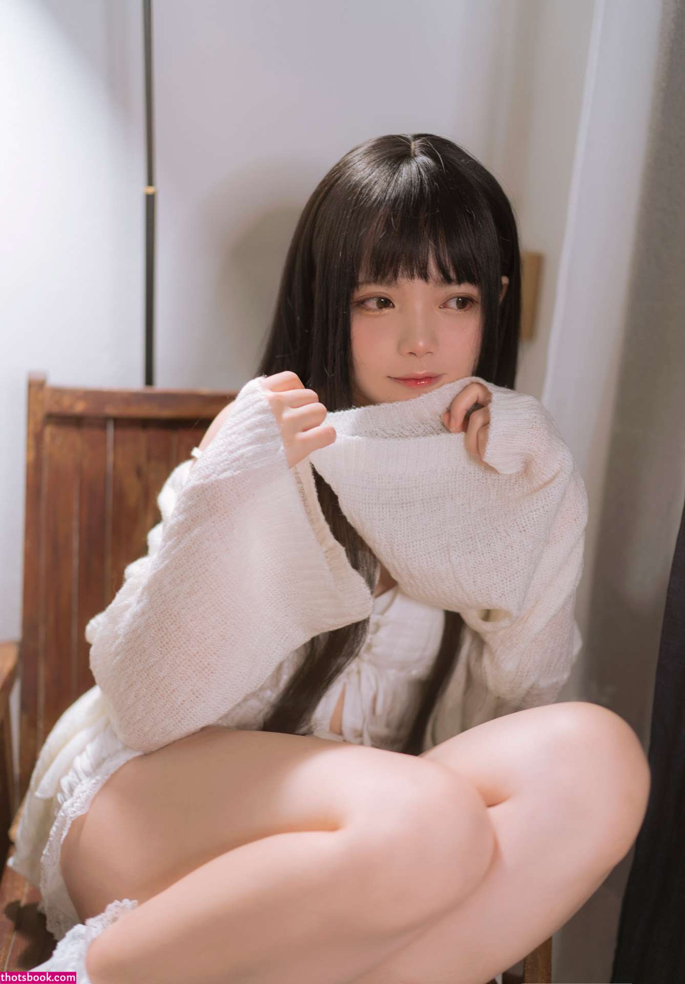 Miu Cosplayer Photo #48