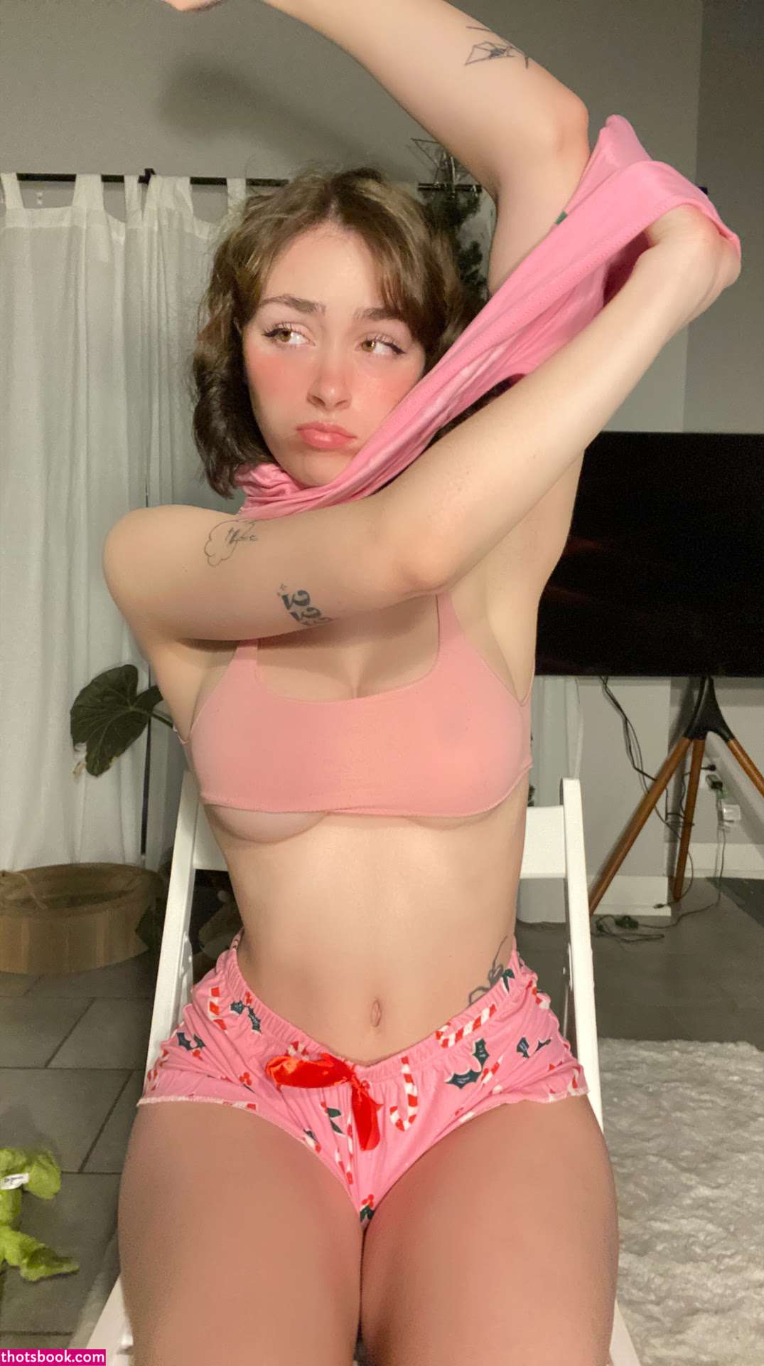 Awholelottazozo Photo #65