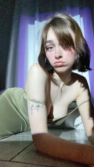 Awholelottazozo Photo #100