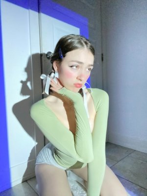 Awholelottazozo Photo #204