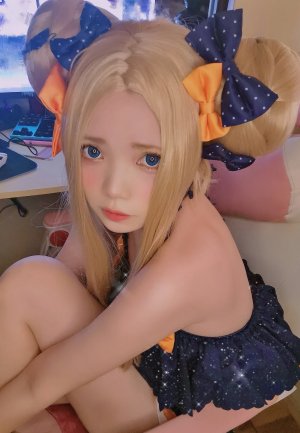 Miu Cosplayer Photo #251