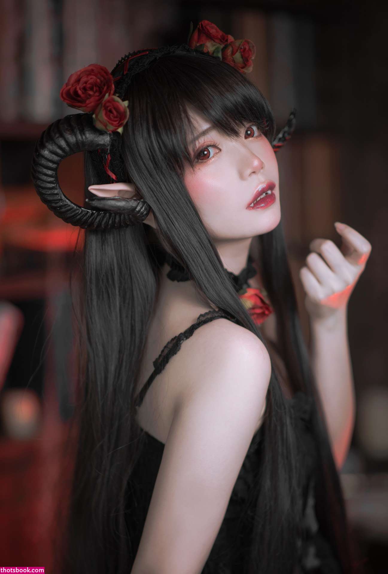 Miu Cosplayer Photo #282