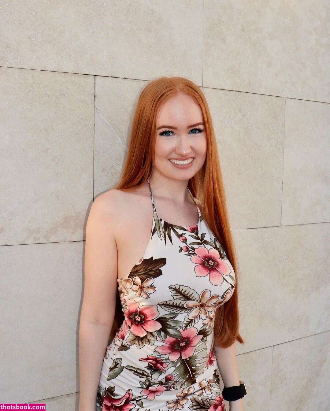 Iksnirub Twins Photo #82