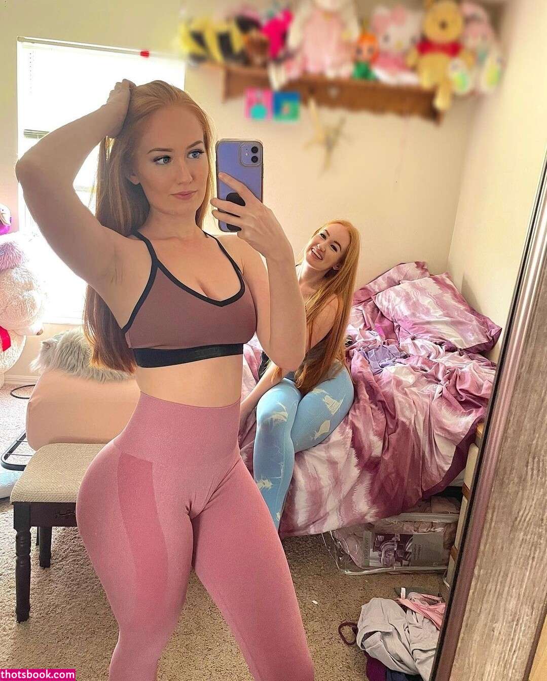 Iksnirub Twins Photo #95