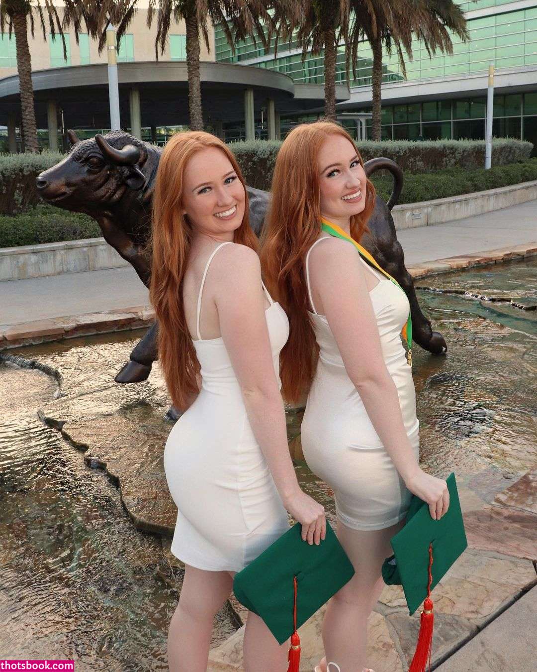 Iksnirub Twins Photo #109