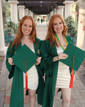 Iksnirub Twins Photo #108