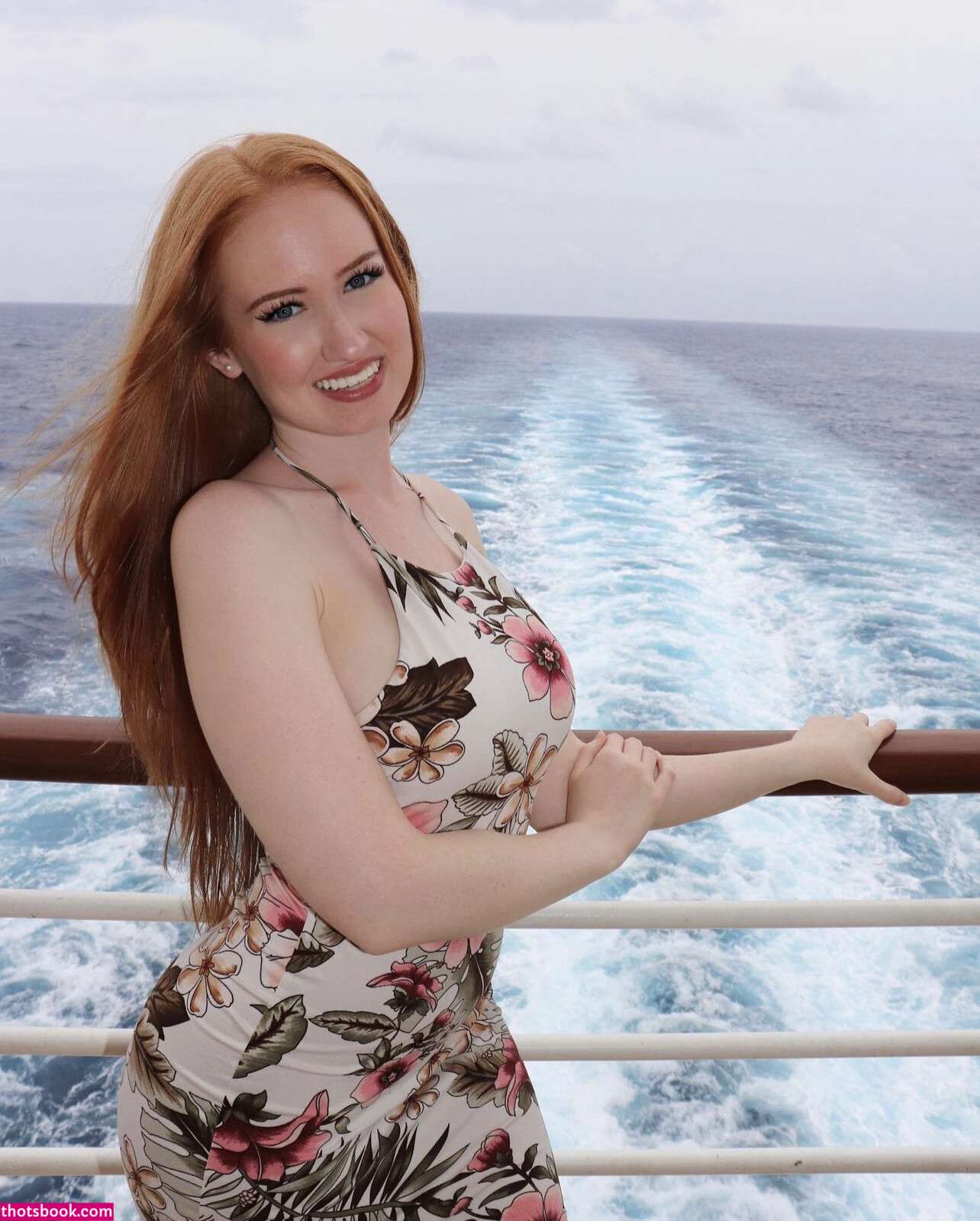 Iksnirub Twins Photo #116