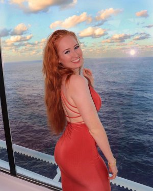 Iksnirub Twins Photo #130