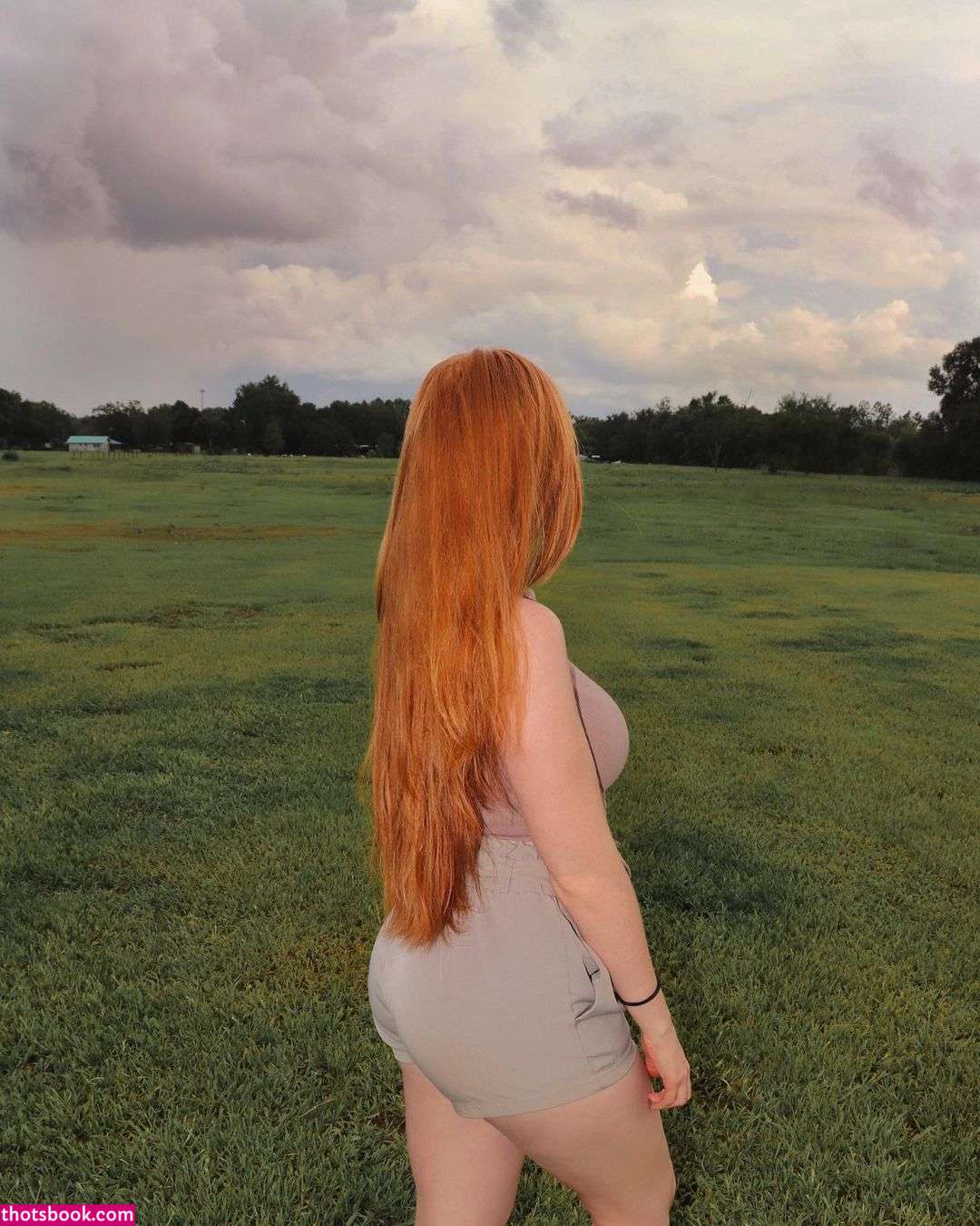 Iksnirub Twins Photo #135