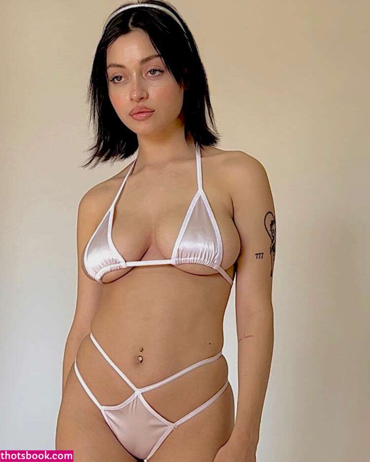 Vivica Santiago Photo #81