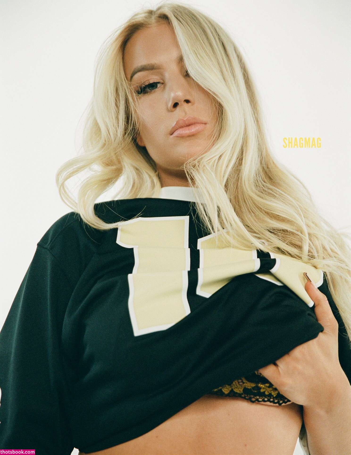 Carli Maueer Photo #10