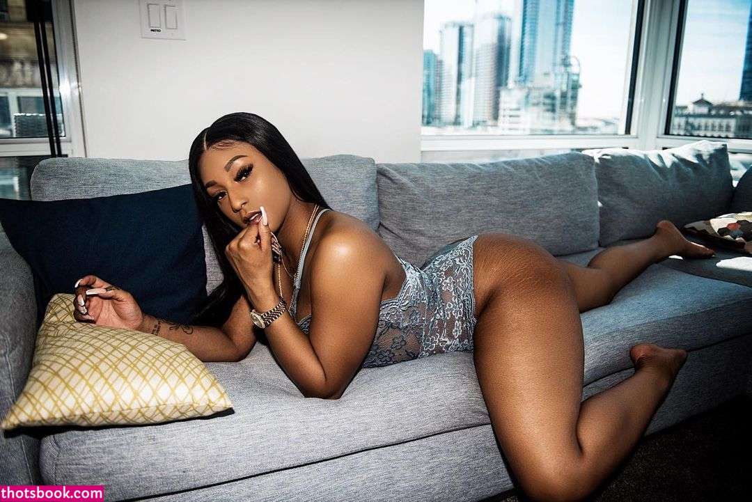 Mizz Twerksum Photo #29